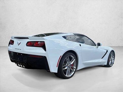 Used 2017 Chevrolet Corvette Stingray Coupe RWD image 5