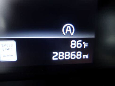 Used 2025 Kia Soul LX w/ LX Technology Package FWD image 17