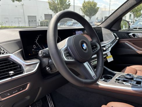 New 2027 BMW X7 xDrive40i w/ Executive Package AWD/4WD image 17