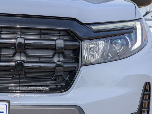 New 2026 Honda Ridgeline Black Edition image 10