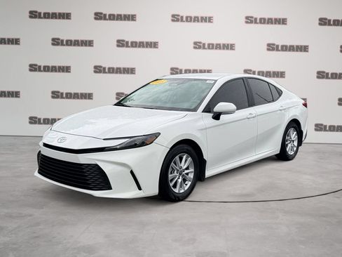 Used 2025 Toyota Camry LE FWD image 1