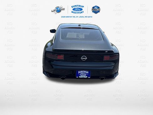 Used 2024 Nissan Z Performance w/ Floor Mat Package RWD image 4