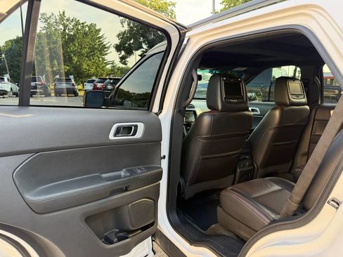 Used 2015 Ford Explorer Sport w/ Equipment Group 401A AWD/4WD image 12
