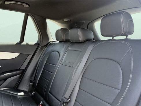 Used 2022 Mercedes-Benz GLC 300 w/ Premium Package Lite image 33