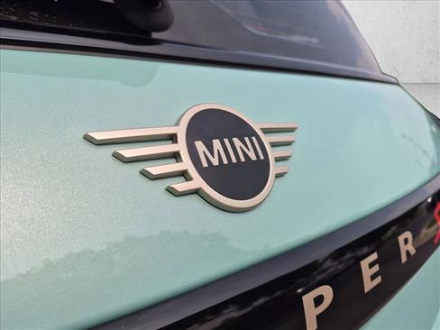Used 2025 MINI Cooper S FWD image 30