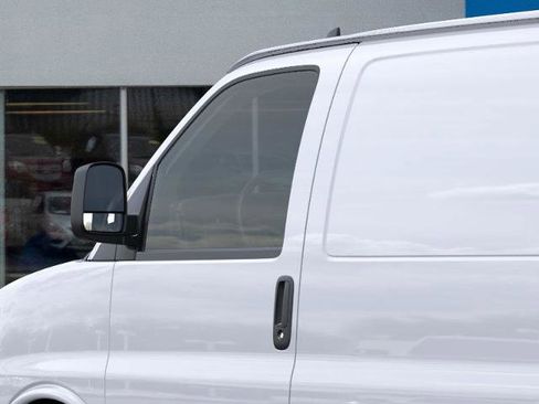 New 2026 Chevrolet Express 2500 w/ Driver Convenience Package RWD image 38