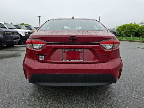 Certified 2025 Toyota Corolla LE FWD image 5