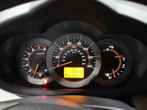 Used 2010 Toyota RAV4 4WD image 32