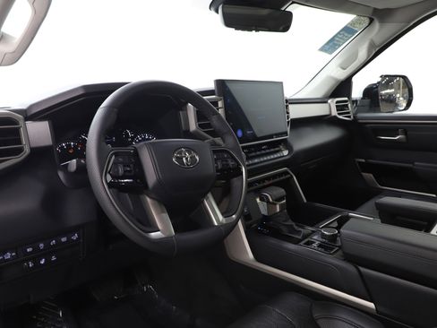 Used 2022 Toyota Tundra Limited image 28