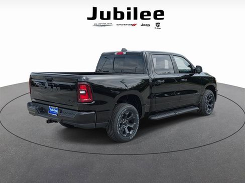 New 2026 RAM 1500 Express AWD/4WD image 5