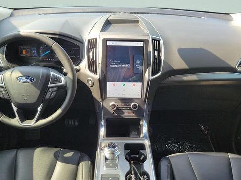 Used 2022 Ford Edge Titanium AWD/4WD image 11