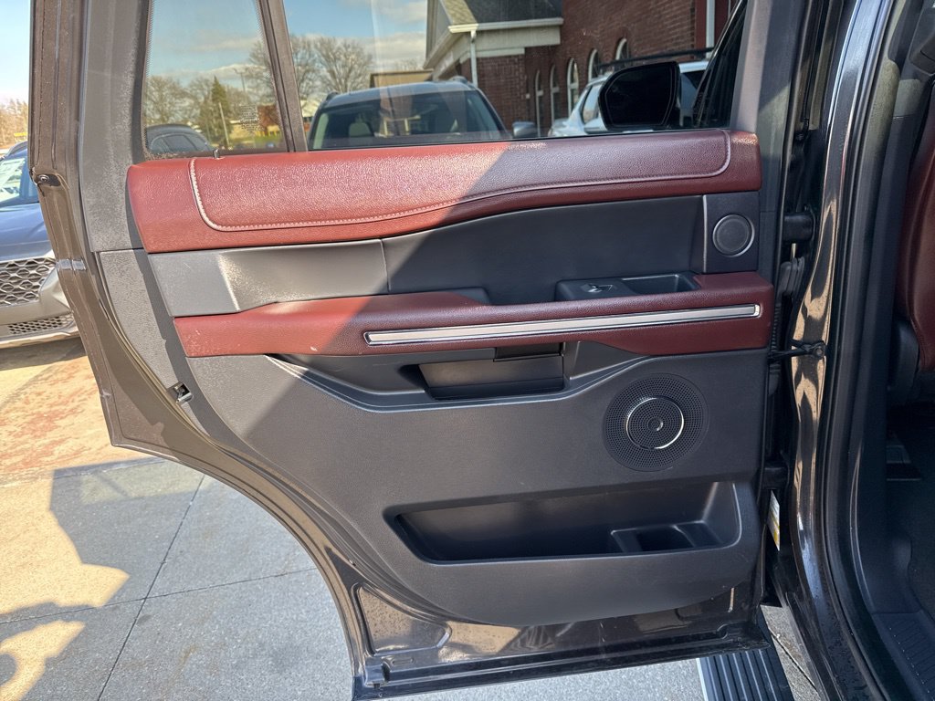 Used 2024 Ford Expedition Limited AWD/4WD image 51