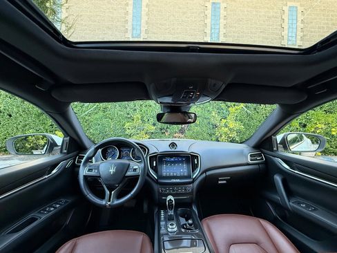 Used 2017 Maserati Ghibli image 17