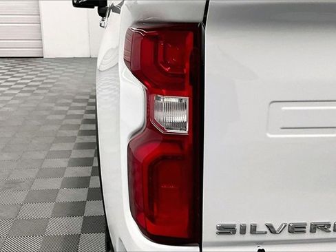 Used 2022 Chevrolet Silverado 2500 High Country image 33