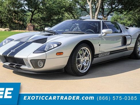 Used 2005 Ford GT RWD image 1