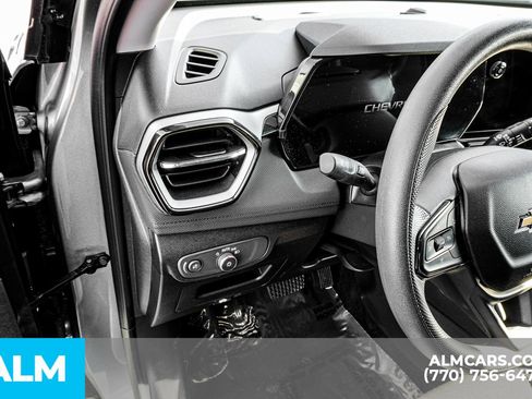 Used 2025 Chevrolet TrailBlazer LT image 38