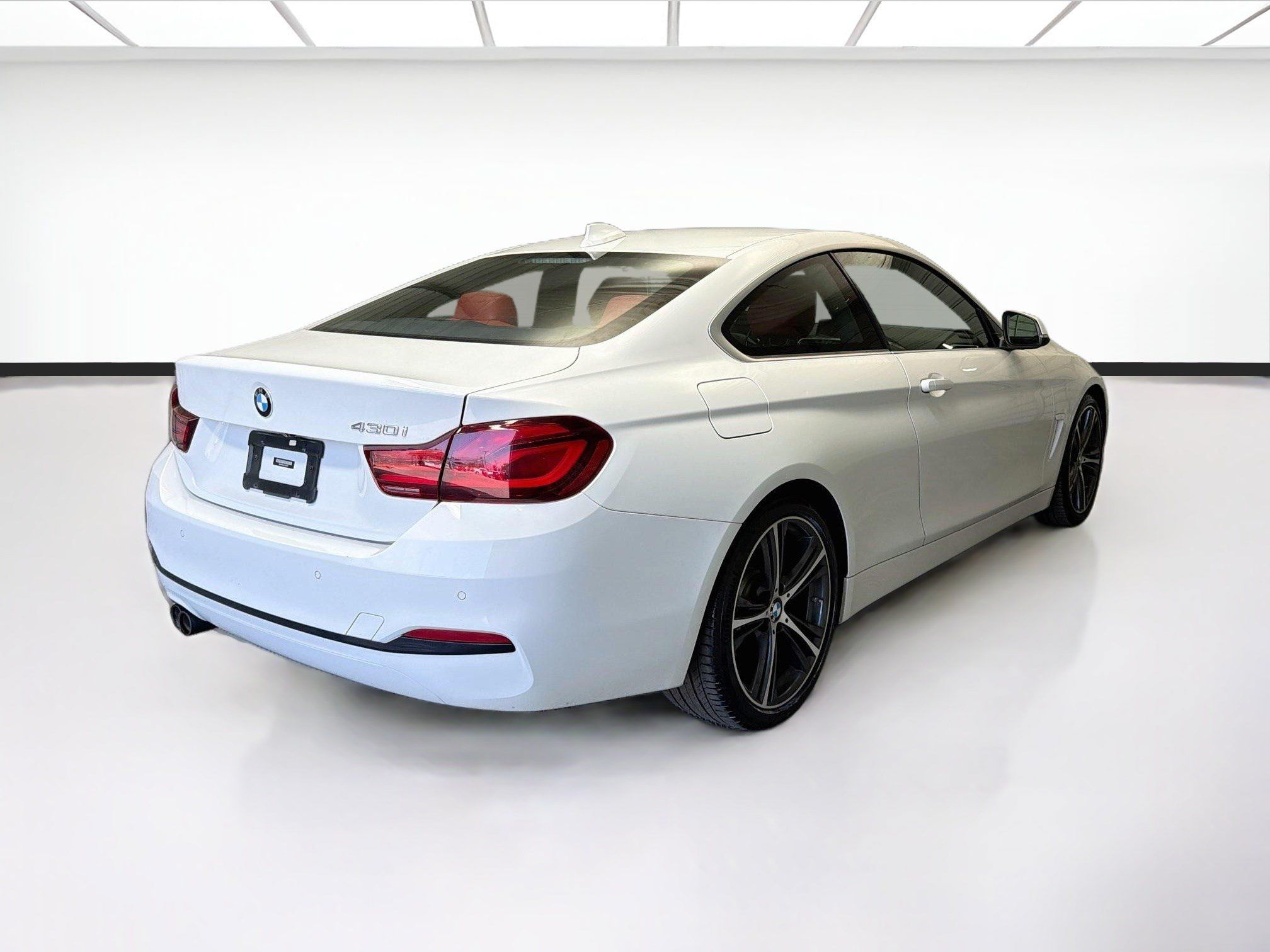 Used 2020 BMW 430i Coupe w/ Convenience Package RWD image 4
