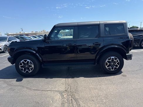 Used 2025 Ford Bronco Outer Banks AWD/4WD image 3