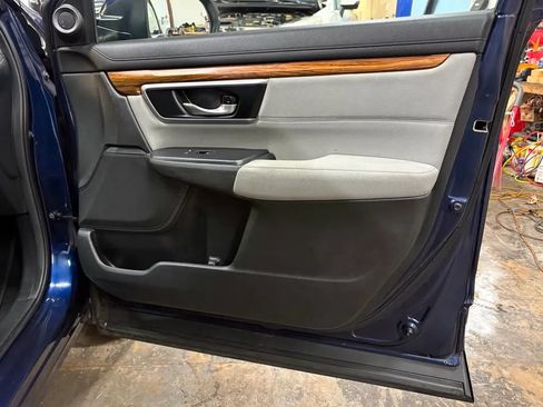 Used 2018 Honda CR-V EX image 25