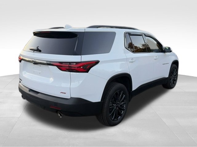 Used 2023 Chevrolet Traverse RS FWD image 3