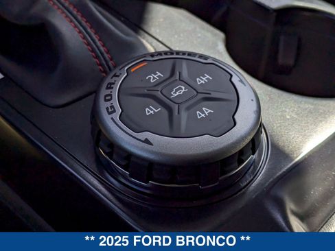 New 2025 Ford Bronco Heritage Edition AWD/4WD image 37