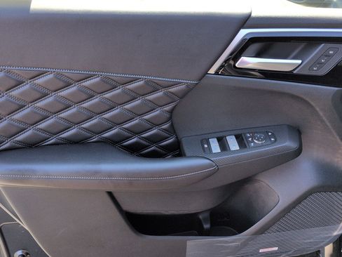 New 2026 Nissan Rogue Platinum AWD/4WD image 13