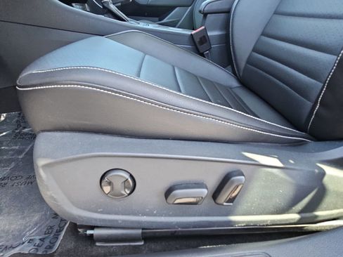 Used 2023 Volkswagen Jetta SE w/ Panoramic Sunroof Package FWD image 27
