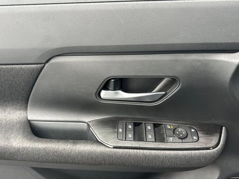 New 2026 Nissan Kicks SV image 11