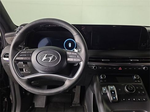 Used 2025 Hyundai Palisade Calligraphy image 9