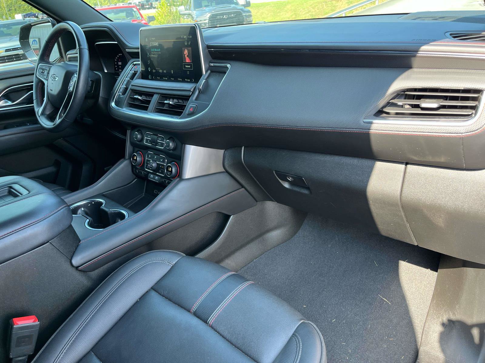 Used 2022 Chevrolet Tahoe RST w/ Luxury Package AWD/4WD image 25