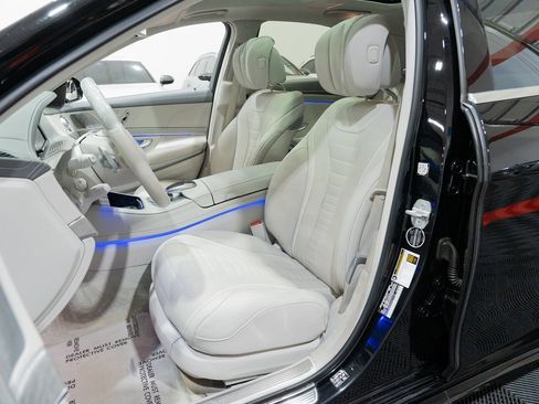 Used 2017 Mercedes-Benz S 550 4MATIC Sedan image 23