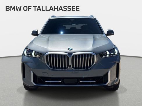 Used 2024 BMW X5 xDrive40i w/ Premium Package AWD/4WD image 2