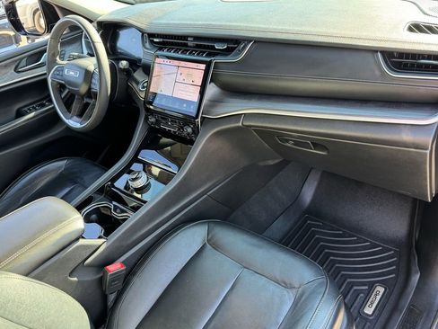 Used 2023 Jeep Grand Cherokee L Limited w/ Black Appearance Package RWD image 23