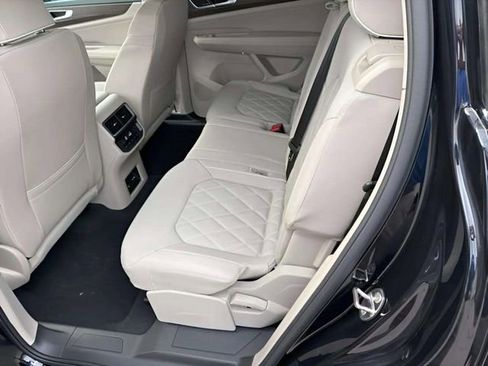 New 2026 Volkswagen Atlas SEL Premium R-Line image 7