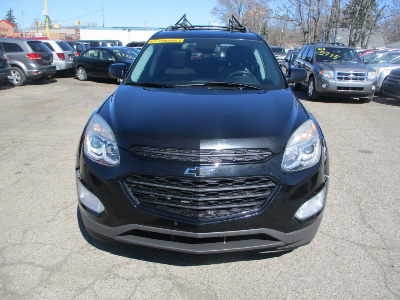 Used 2017 Chevrolet Equinox LT FWD image 2