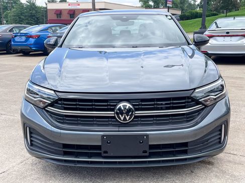 Used 2024 Volkswagen Jetta Sport image 7
