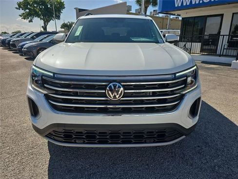 New 2026 Volkswagen Atlas SE FWD image 2