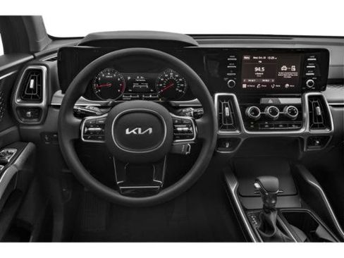 Used 2022 Kia Sorento LX image 11