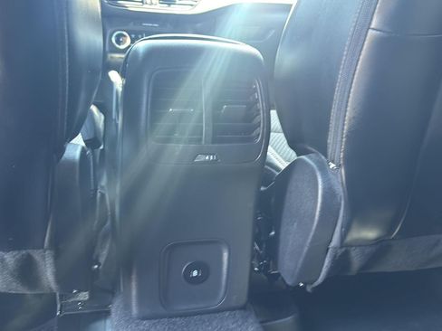 Used 2024 Ford Escape ST-Line AWD/4WD image 12