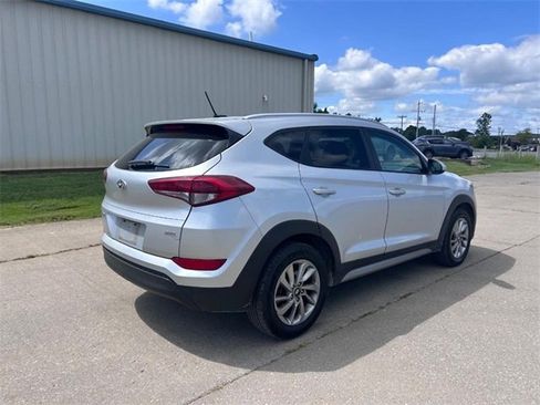 Used 2017 Hyundai Tucson SE image 3