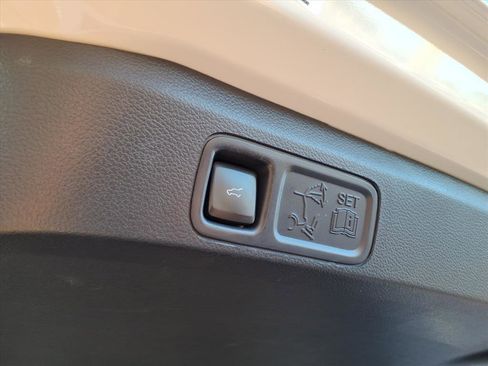 Used 2022 Ford Expedition Max Limited image 7