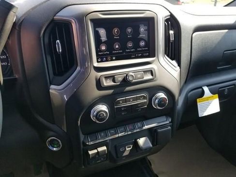New 2026 GMC Sierra 2500 Pro w/ 1SA Pro Safety Plus Package AWD/4WD image 9