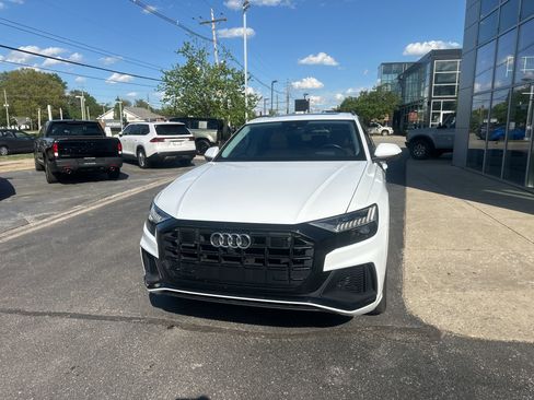 Used 2020 Audi Q8 Prestige w/ Prestige Package image 9