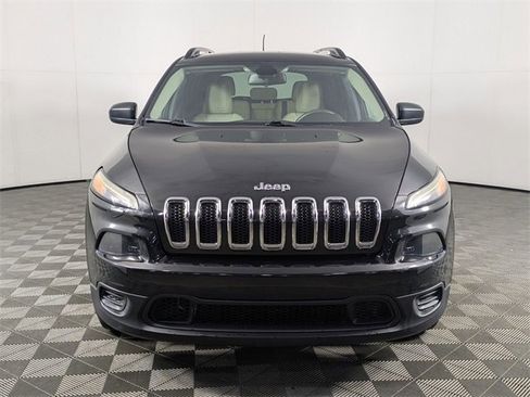 Certified 2016 Jeep Cherokee Sport image 8