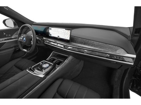 New 2026 BMW i7 M70 RWD image 14