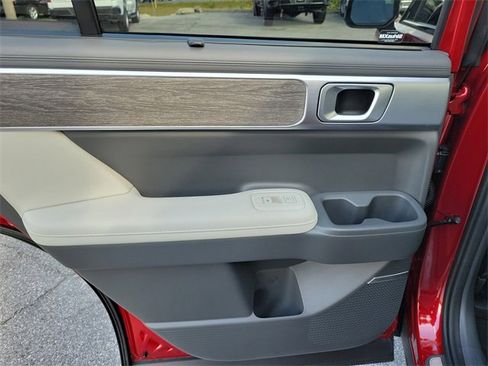 Used 2025 Hyundai Santa Fe Calligraphy image 11