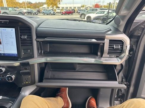 Used 2021 Ford F150 Lariat image 43