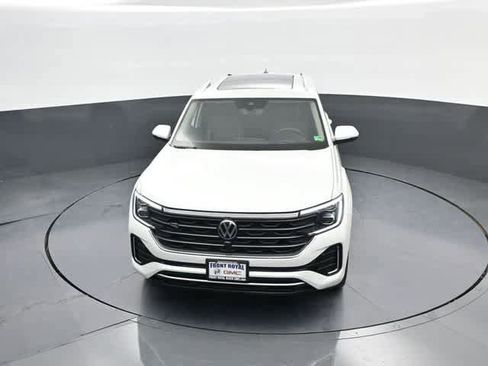 Used 2025 Volkswagen Atlas SEL Premium R-Line image 62