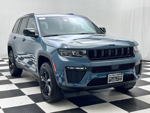 New 2026 Jeep Grand Cherokee Limited AWD/4WD image 2