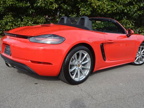 Used 2020 Porsche 718 Boxster image 16